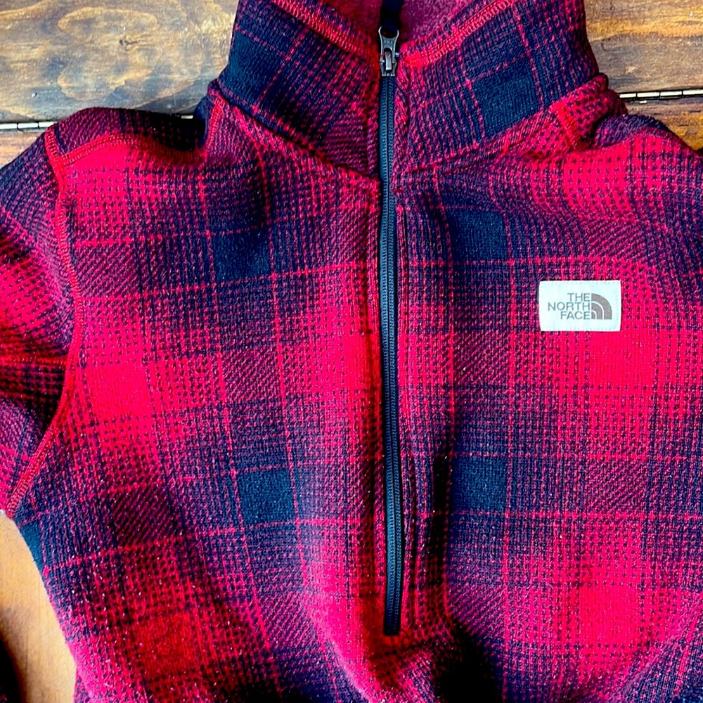 North face sweater